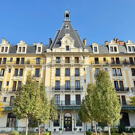 Le 403 Du Bernascon - Centre, Thermes & Calme Apartment *