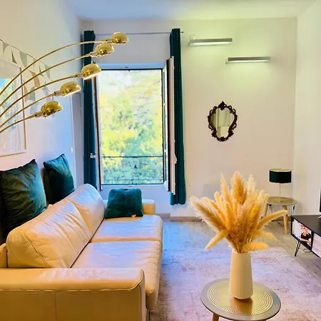 Le 403 Du Bernascon - Centre, Thermes & Calme Apartment *